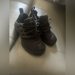 2y never worn Nike air presto.